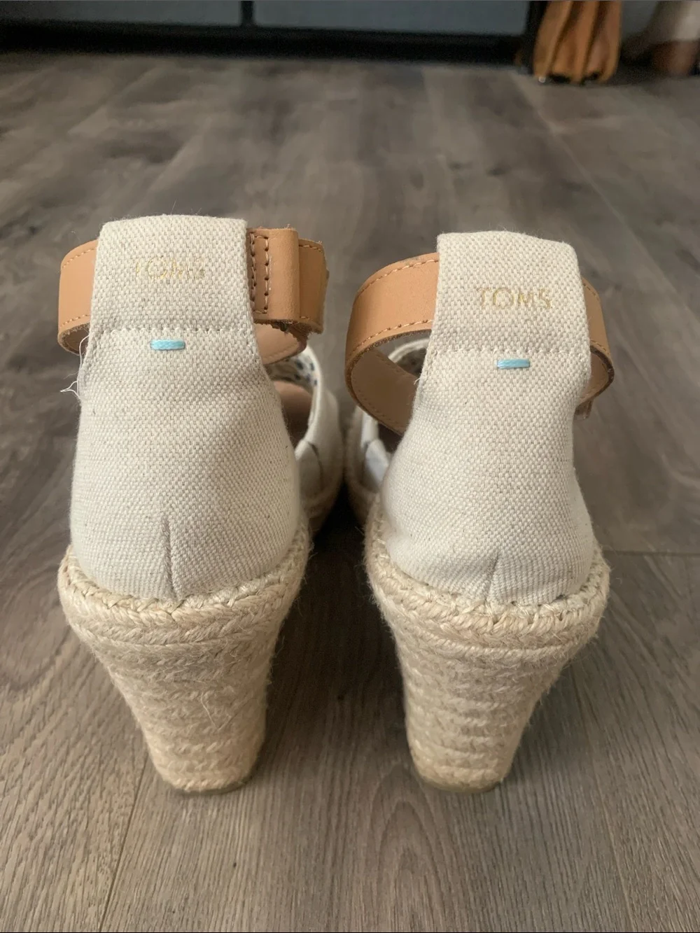 Toms excellent used